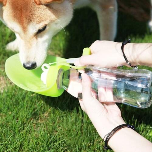 580ml Portable Pet Dog Water Bottle Soft Silicone Leaf Design Travel Dog Bowl For Puppy Cat Drinking Outdoor Pet Water Dispenser