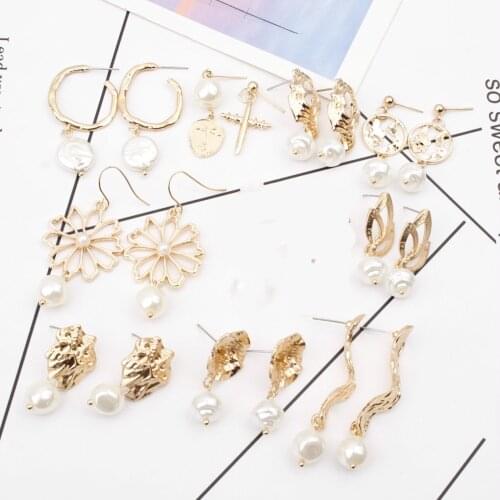 Korea Design Metal Gold Geometric Irregular Circle Square Natural Freshwater Pearl Stud Earrings for Women Girl Gift