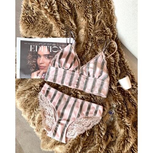 Underwear womens striped velvet no steel ring triangle cup bra set thin section breathable upper support set lace lingerie sexy