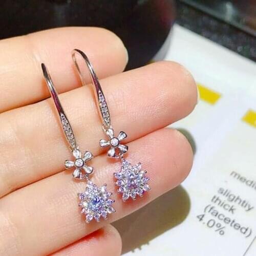 Huitan New Trendy Flower Drop Earrings for Women Dainty Pendent High Quality Wedding Bands Trend Earrings 2021 Female Jewelry