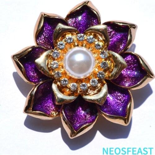 Elegant Flower Enamel Brooches for Women Rhinestone Lotus Pearl Pin Purple Color Lady Gift Garments Accessories Classic Jewelry