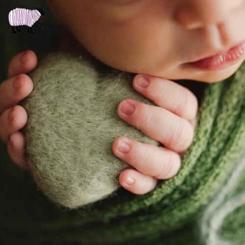 Newborn Photography Handmade Felt Love Heart Props Little Baby Girl Boy Ins Style Photo Shoot Accessories fotografia Felt Doll P