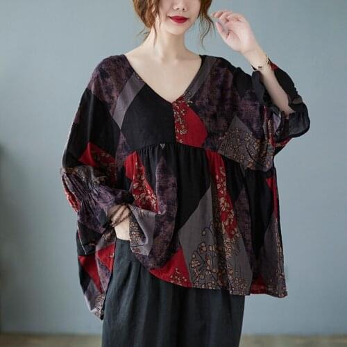 Oversized Women Cotton Linen Casual T-shirts New 2021 Autumn Vintage Style V-neck Print Flare Sleeve Loose Female Tops Tees B490