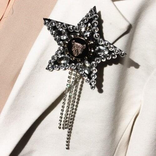 New Free Shipping fashion casual Mens male female woman man Korean jewelry star DIAMOND BROOCH badge and star BADGE promotion