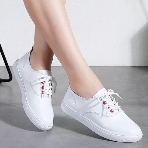 Women Leather Flats Casual Shoes Comfortable Ladies Simple White Shoes 2020 New Leather Female Sneakers Walking Flat Women Shoes
