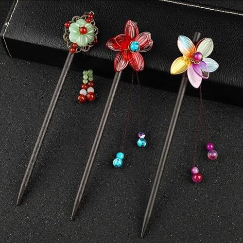 Chinese Ethnic Wood Hair Sticks Women Vintage Hanfu Step Shake Hairpin Colourful Flower Butterfly Beaded Tassel Hair Accessories