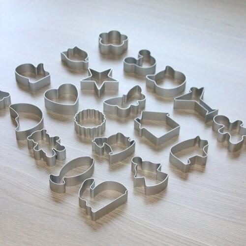 20pcs Cute Animal Cookie Cutter Mold Aluminum Alloy Material Cake Decorating Tools Emporte Piece Patisserie (Random Style)