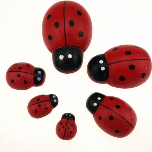 100Pcs/Set 1.5cm*1.1cm Micro Landscape Ornaments Wooden Craft Ladybird Beetle Little Ladybug DIY Accessories Home Decoration A7
