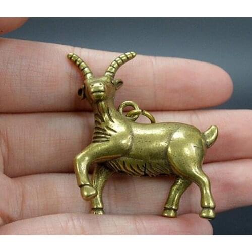 Mini ) Delicate Chinese Old-style Brass Carved Cute Sheep Auspicious Statue