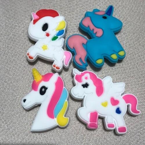 Cartoon Unicorn Horse Animal Icon PVC Shoe Accessories Shoe Buckle Decoration Diy Croc Jibz Shoes Wrisband Shoes Charm Cute Gift