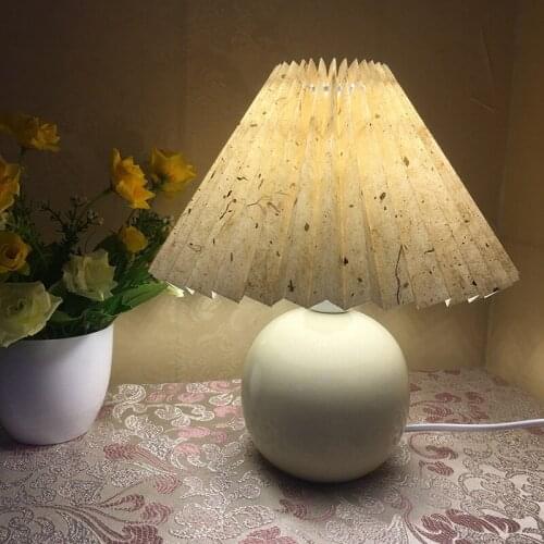 Free Shipping Vintage Cermaic Table Lamp Beside Lamp For Living Room Vintage Pleated Bedroom Bedside Lamp Girl Heart Night Lamp