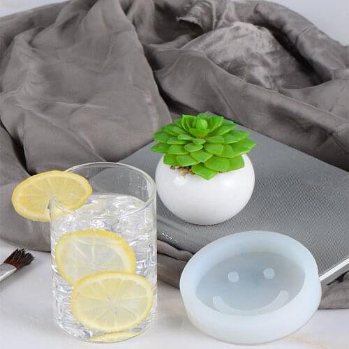 Epoxy Resin Coaster Mold Round Smile Shaped Silicone Concrete Mould Handmade Family Gathering Tea Coaster