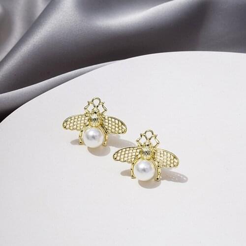 Simple Round Bead Bee Earrings Japanese and Korean Style Wild Earrings New Celebrity Exquisite Earrings