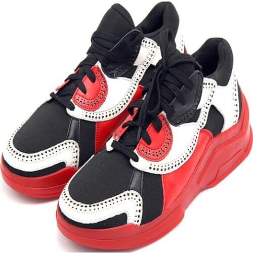 Winter casual shoes handmade High Quality Outdoor travelling shoes Lace up Sports Shoes Carved Oxfords