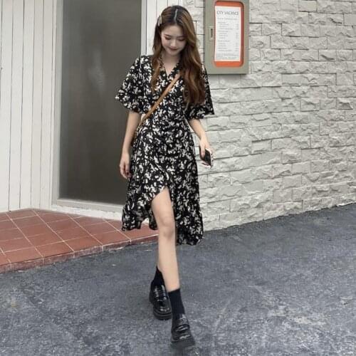 2021 Short Sleeve Dress Women Elegant Black All-match Asymmetrical Design Vintage Fashion Summer Chiffon V-Neck Slim Dresses
