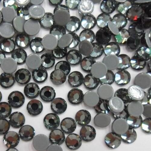 Rhinestone hot fix ss20 black diamond with 1440 pcs per pack for women`s purse free shipping service provided