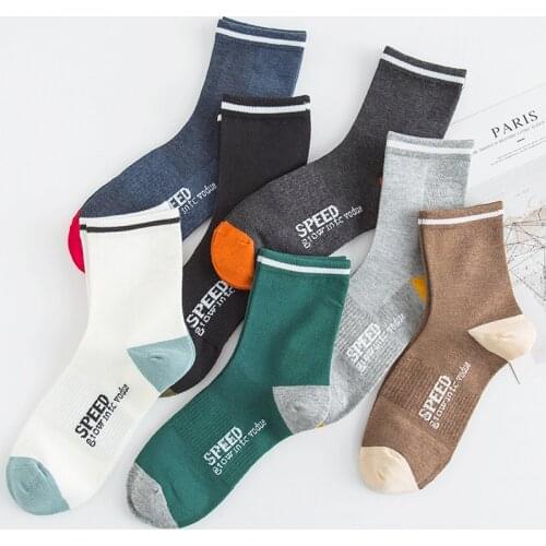 2020 New Design Mens Socks Combed Cotton Comfy Sports Socks Classic Stripe Mid Crew Male Socks High Stretch Letter Long Socks