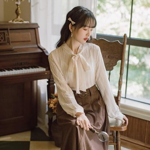 Long Sleeved Solid Color Literary Vintage Shirt Women 2021 Spring New Korean Casual Wild Bow Sweet Elegant Tops Shirt Chic