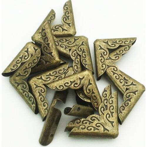 40pcs/Lot 23X23X5mm Retro Texture Metal DIY Bronze Book Scrapbooking Album Menu Folder Protectors Corner For Photo Album WD0268