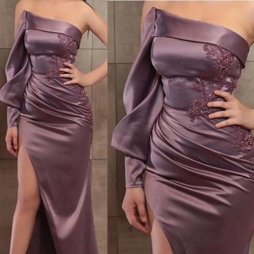 Blush prom dresses 2021 one shoulder long sleeve pleats lace appliques sheath side slit long evening dresses