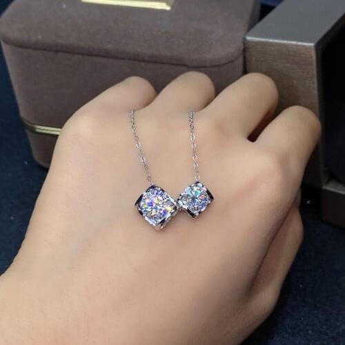 New Arrival Diamond Test Past 1-2 Carat D Color Moissanite 4 Claw Pendant Necklace Silver 925 Original Petal Gemstone Necklace