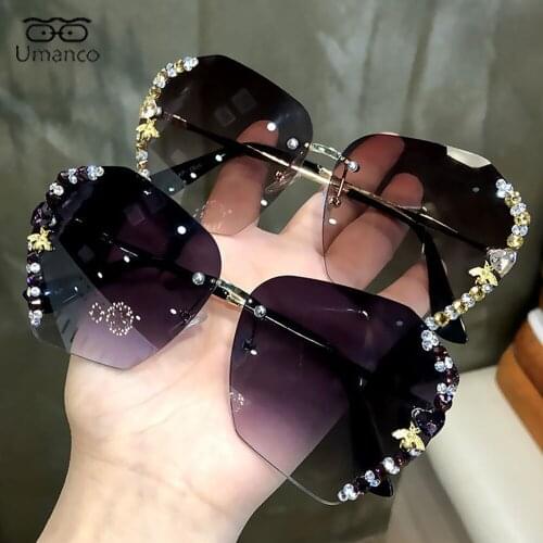 2021 Luxury Rimless Sunglasses for Women with Rhinstone Insect Bee Oversized Sun Glasses Female Ladies Girls Travel Street Gift