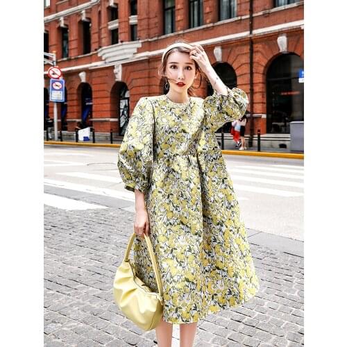 2020 Autumn New Palace style French floral bubble sleeve jacquard dress design sense niche medium length 0920