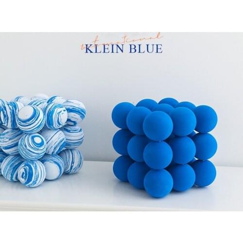 Klein Blue Ball Net Red Photo Props Swing Geometric Home Creative Shooting Living Room Decorative Photography Background Decore