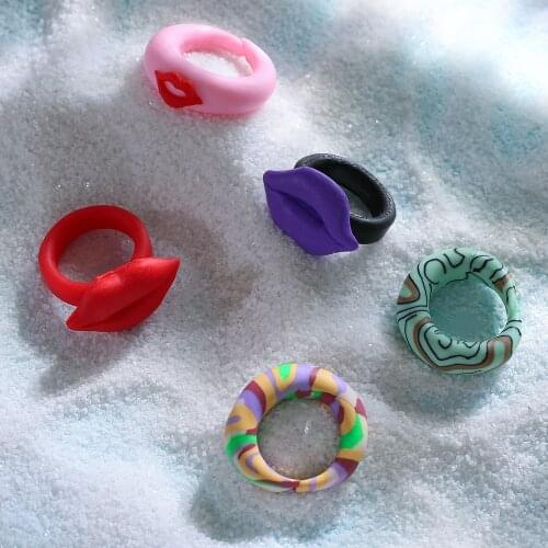 Fashion Hyperbole Colorful Clay Twisted Stripe Rings Funny Soft pottery Ceramics Handmade Lip Oval Wide Rings For Women Jewelry