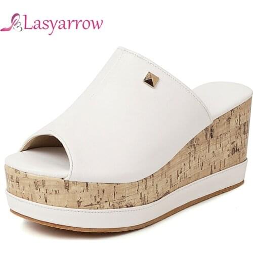 Lasyarrow 2021 Summer New Style 43 High Quality Summer High Heels Platform Slippers Ladies Wedges Ladies Muller Sandals Women