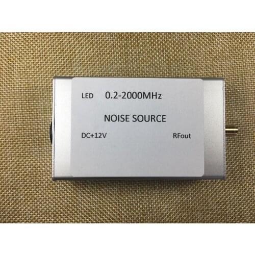 0.2M-2000MHZ Noise Signal Generator Noise Source Simple Spectrum Tracking Source interference for Standing wave bridge