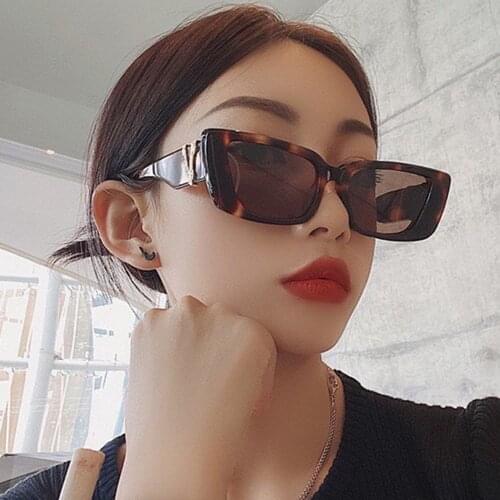 Small Rectangle Sunglasses Women Men Vintage Brand Designer Square Sun Glasses Shades Female V Decoration High Quality UV400 New