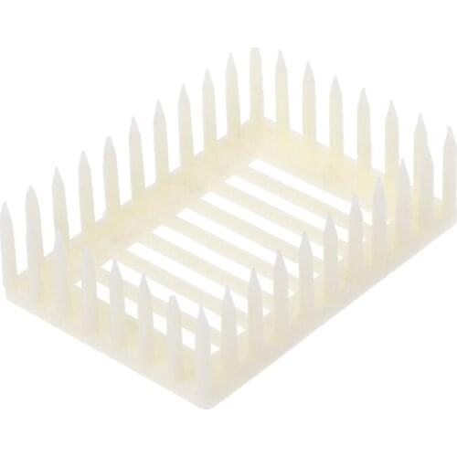 Needle type Bee Boxes Plastic Queen Marker Cage Clip Bee Catcher Beekeeper Bee Tools Beekeeping Equipment