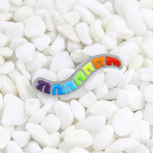 Rainbow color earthworm cartoon hard enamel pin Cute crawling bug brooch Sweater denim backpack badge Cute gift for children