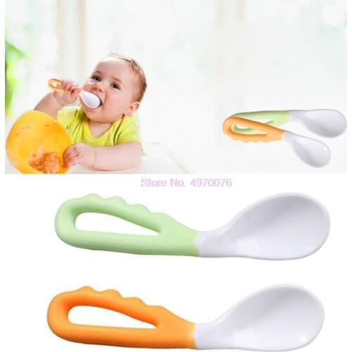 DHL 500pcs Baby Pacifier Feeding Spoon Solid Supplies Curved Spoon Children Tableware