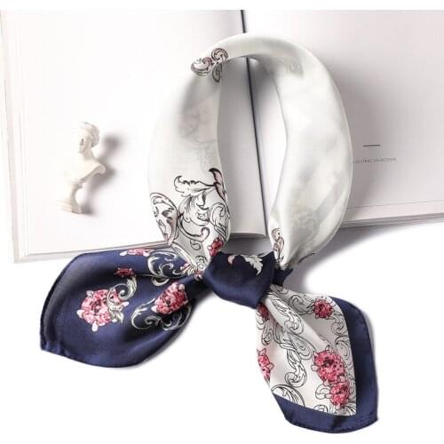 Small Fashion Square Scarf Luxury Brand Elegant Women Square Silk Head Neck Feel Satin Scarf Skinny Retro Hair Tie Band 70x70cm