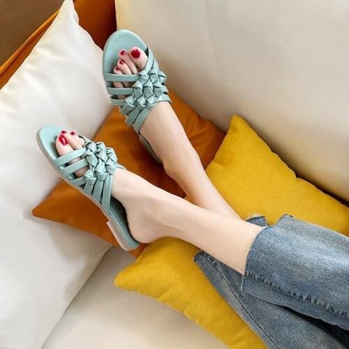 Summer Casual Flat Women Sandals Roman Gladiator Fashion Cross Leather Slip-On PU Leather Peep Toe Platform Beach Women Shoes