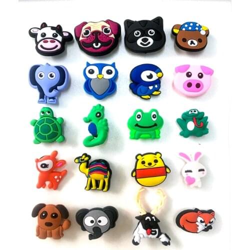 20 Pcs/Lot Animal Giraffe Dog PVC Shoes Charms For Clog Shoes Decorations Bracelet Party Favor Shoes Decoration Children Gift