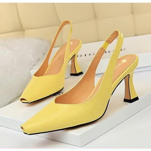 High heels womens 2020 new thick heel small ck pointed fish mouth soft leather non-grinding crocodile pattern back strap