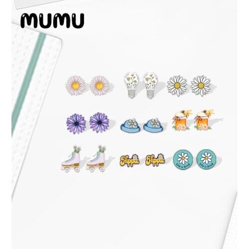 2021 New White Daisy Stud Earring Flower Resin Jewelry Epoxy Acrylic Earrings Handmade Gifts Girl