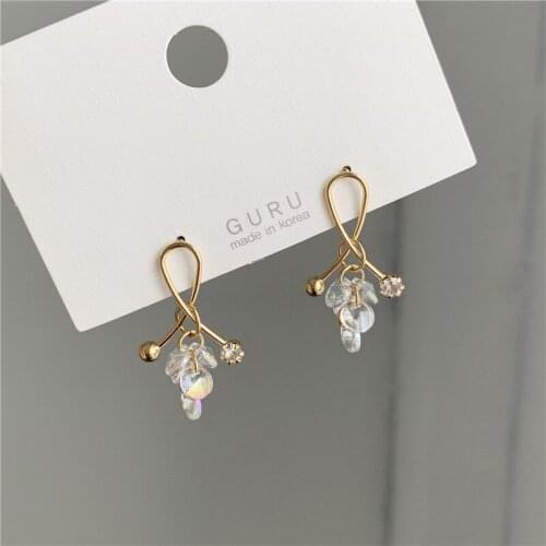 Sweet And Fashionable Girl Earrings 2020 New Temperament Earrings Net Red Crystal Personality Geometric Cross Earrings Todorova