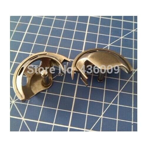 Singer 223 White Sewing Machine Shuttle Hook Universal #2515Z / 301132303