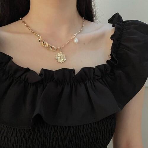 New Flower Pendant Necklace for Women Natural Pearl Chunk Cuba Mixed Chain Chokers Necklaces Fashion Jewelry Party Accessories
