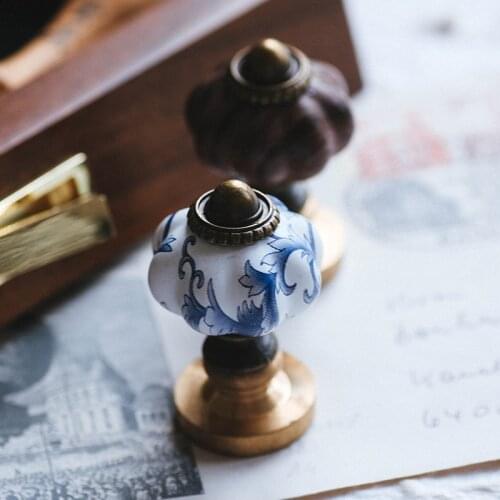 Retro Court Handle Lacquer Seal With Resin Handle Classical Wedding Seal Handle Wax Stamp Accessories