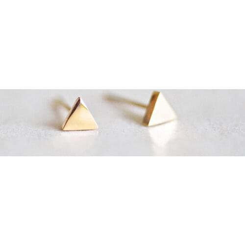 SUNIBI Stud Earrings