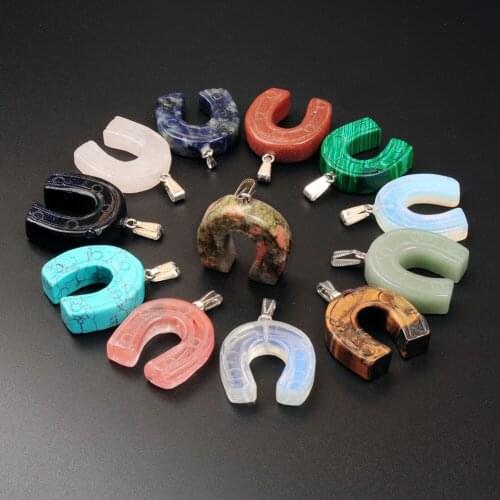12pcs Assorted Natural Stone White Turquoises Horses Hoof Pendants Vintage Good Luck Horseshoes Charm for Jewelry Making Free