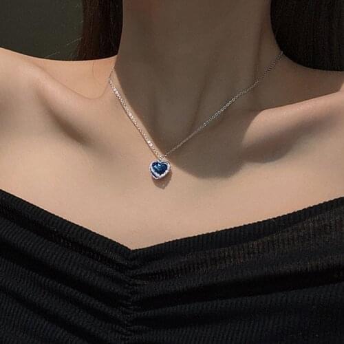 Blue Zircon Crystal Heart Pendant Necklaces for Women Titanium Steel Thin Chain Necklace Choker Collares Vintage Jewelry C335