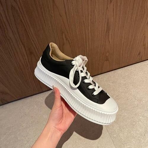 Osunlina Woman Flats Platform Shoes Round Toe Lace Up Low Heels Thick Bottom Real Cow Leather Casual Comfortable Lady Sneaker