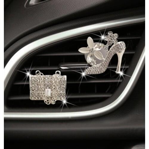 2 pcs A set of cars, air outlets, perfume, high heels, diamond bags, crowns, exquisite interior accessories, etc