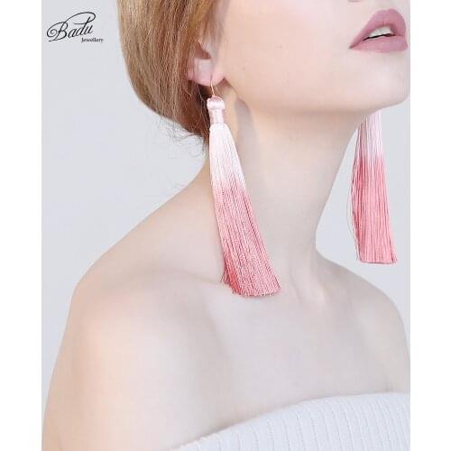 Badu Gradient Cotton Tassel Earrings for Women Long Vintage Bohemian Fringes Earrings Fashion Jewelry Christmas